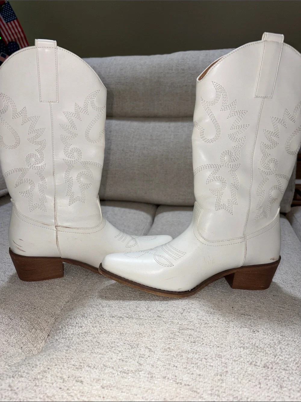 N/A classic white